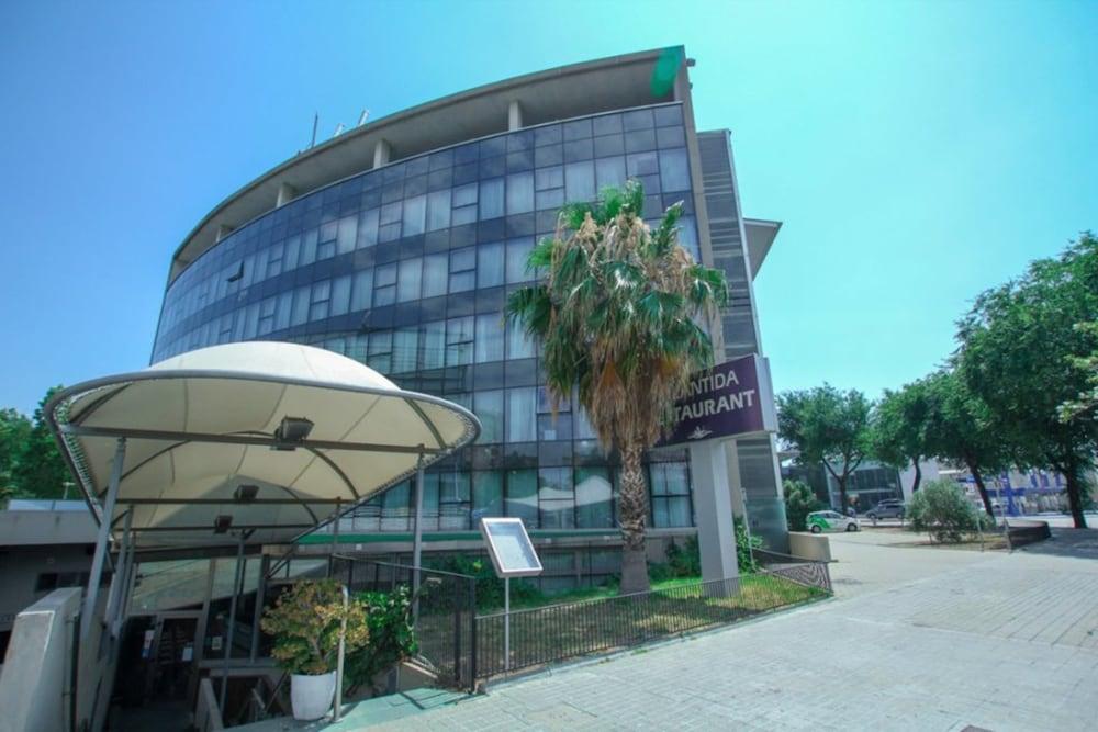 유로호텔 바르셀로나 그란비아 피라 오스피탈레트 데 요브레가트 외부 사진